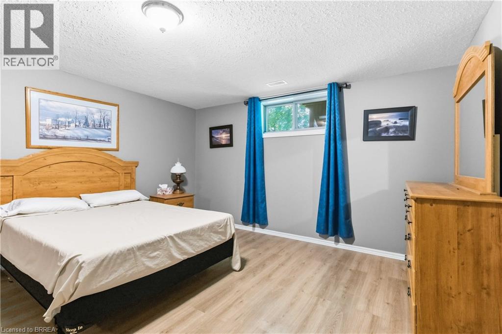 #12 35 STRATFORD Terrace - Image 30
