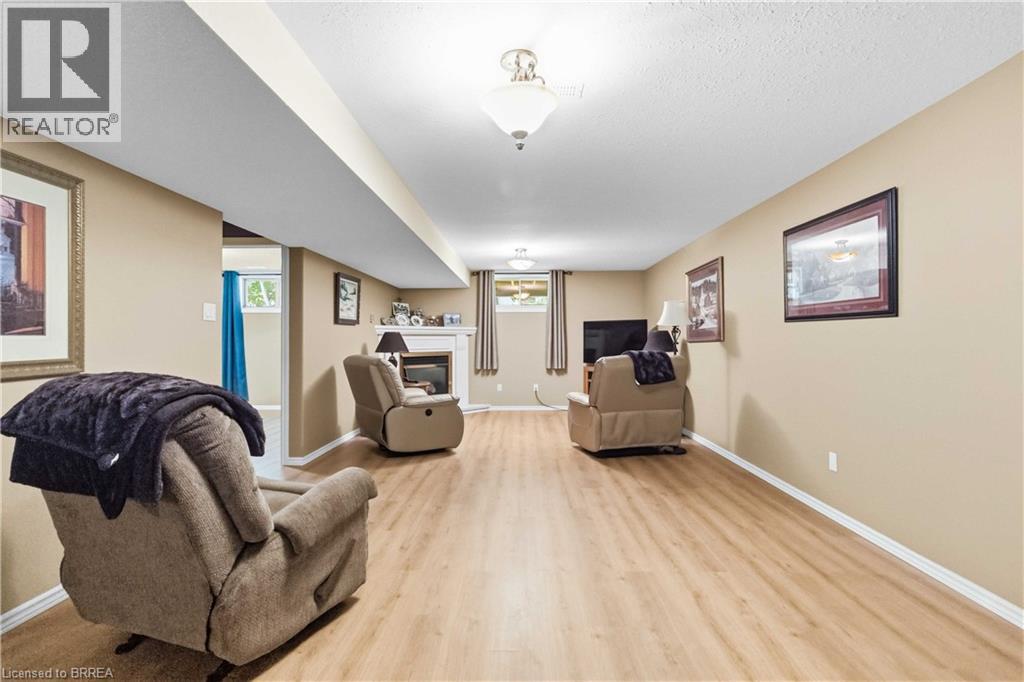 #12 35 STRATFORD Terrace - Image 38