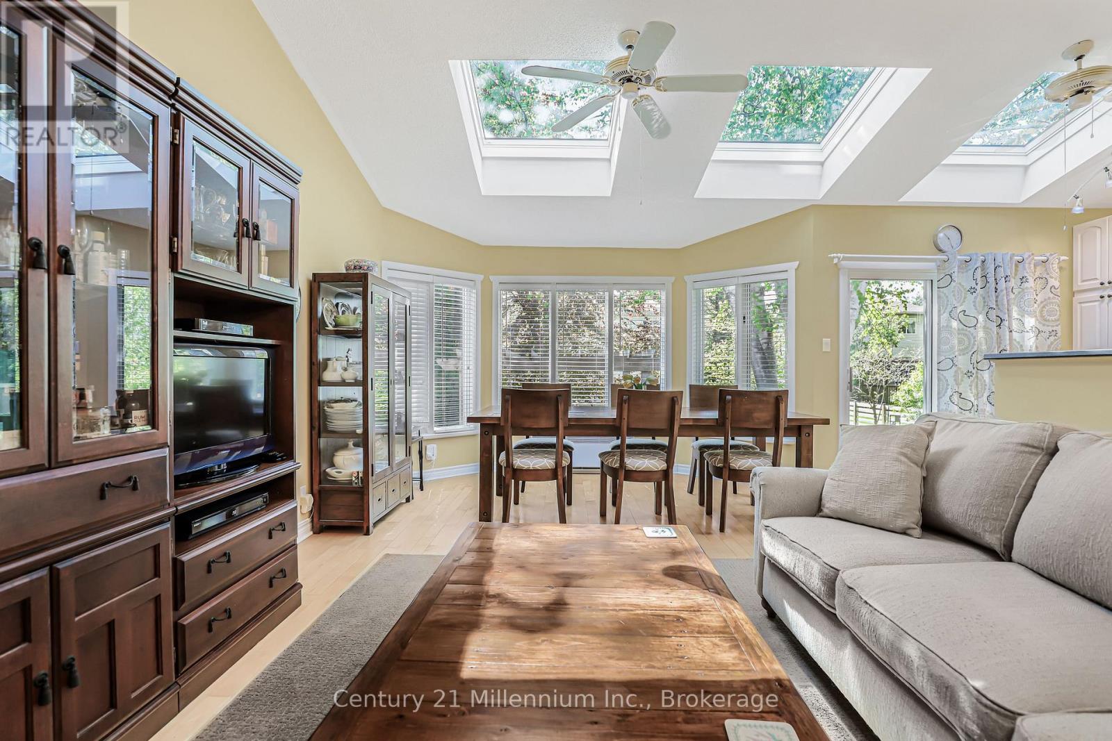 294 ALBERT STREET S - 10