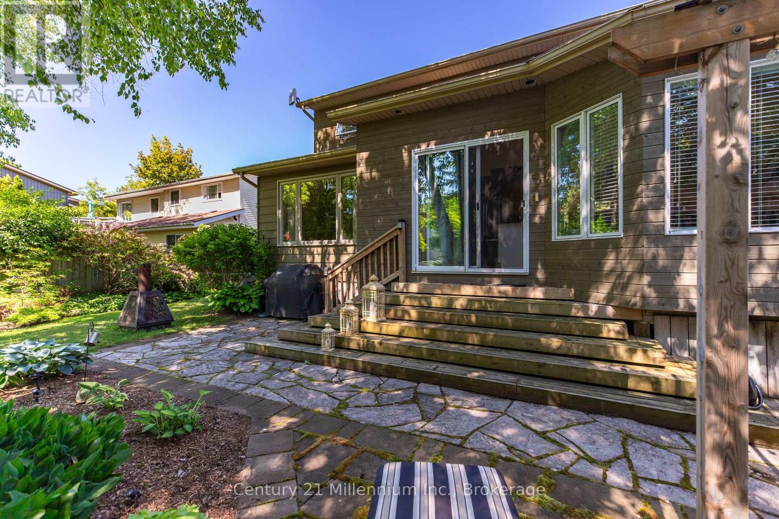 294 ALBERT STREET S - 44