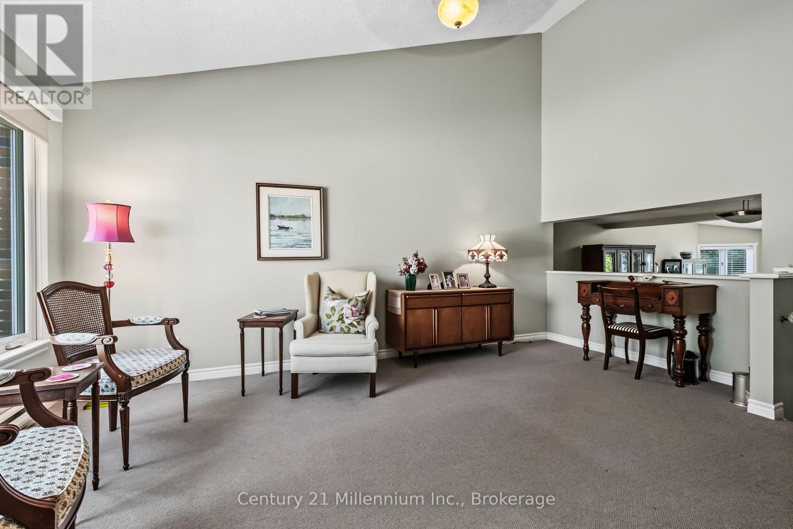 294 ALBERT STREET S - 6