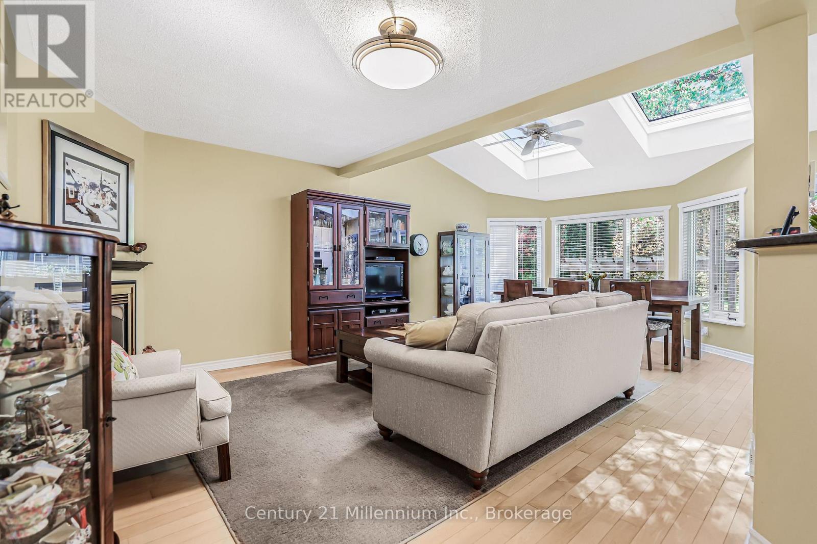 294 ALBERT STREET S - 8