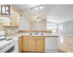 5pc Bathroom - 4231 Whiskey Avenue, Windsor, ON N9G3B2 Photo 9
