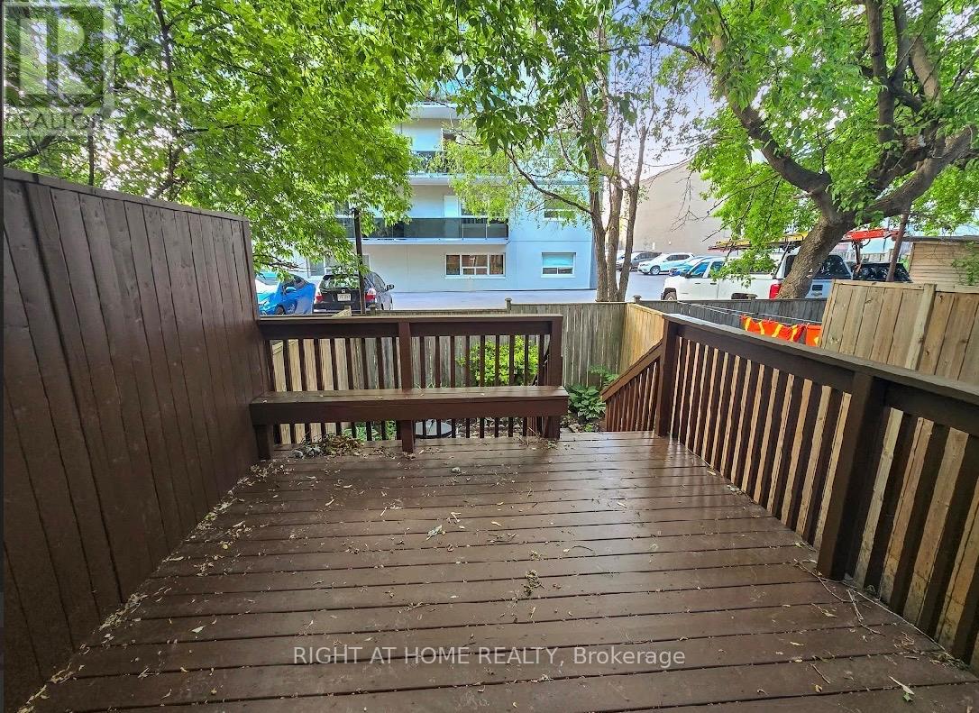 #49 740 KENNEDY ROAD - 20