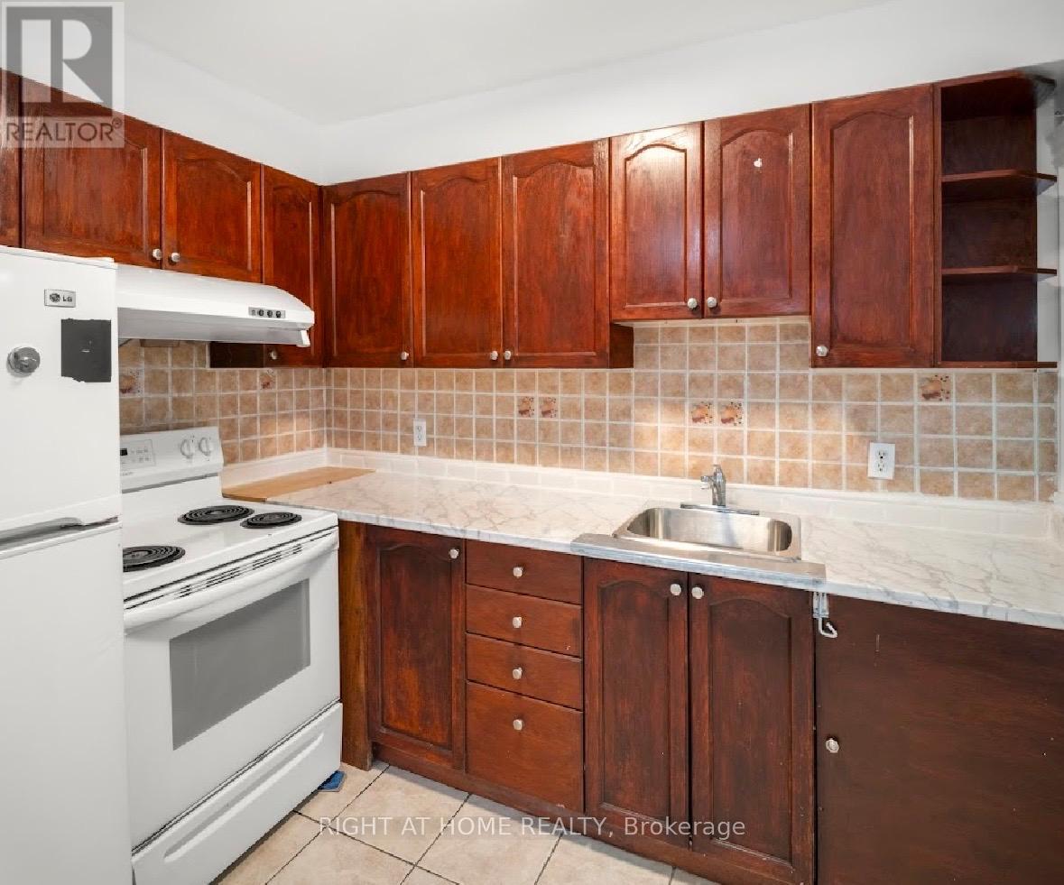 #49 740 KENNEDY ROAD - Image 8