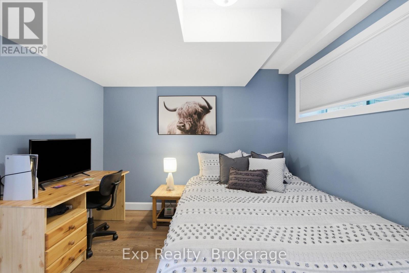282 JOHN STREET - 29