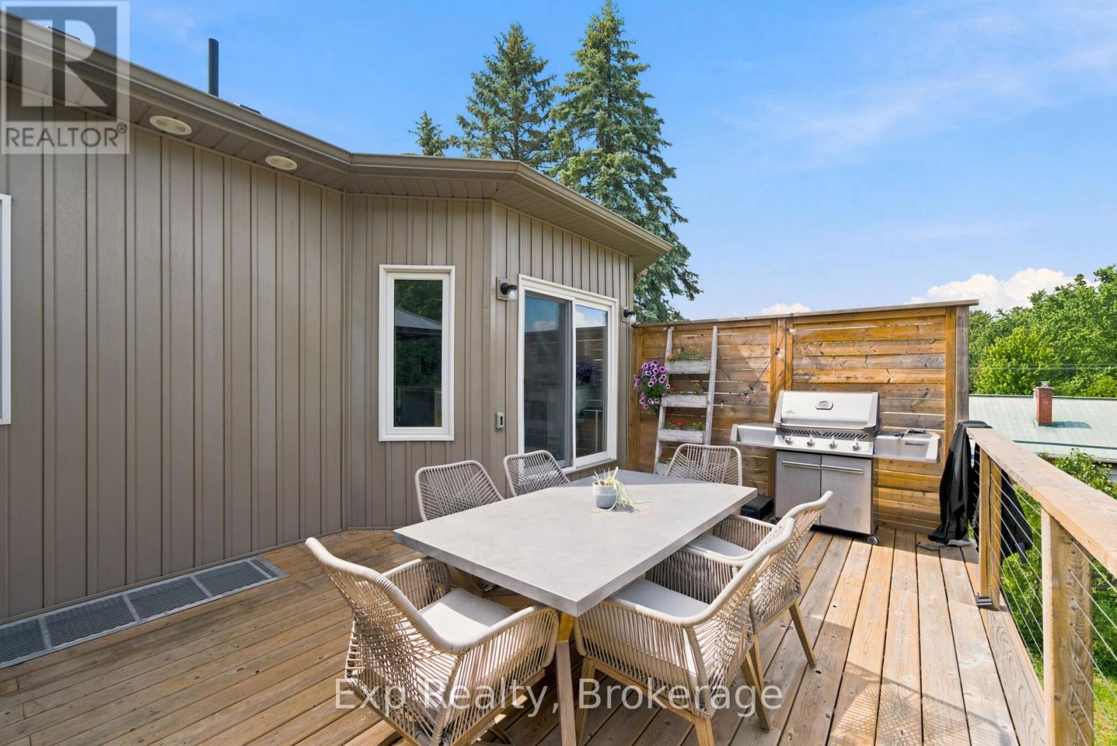 282 JOHN STREET - 35