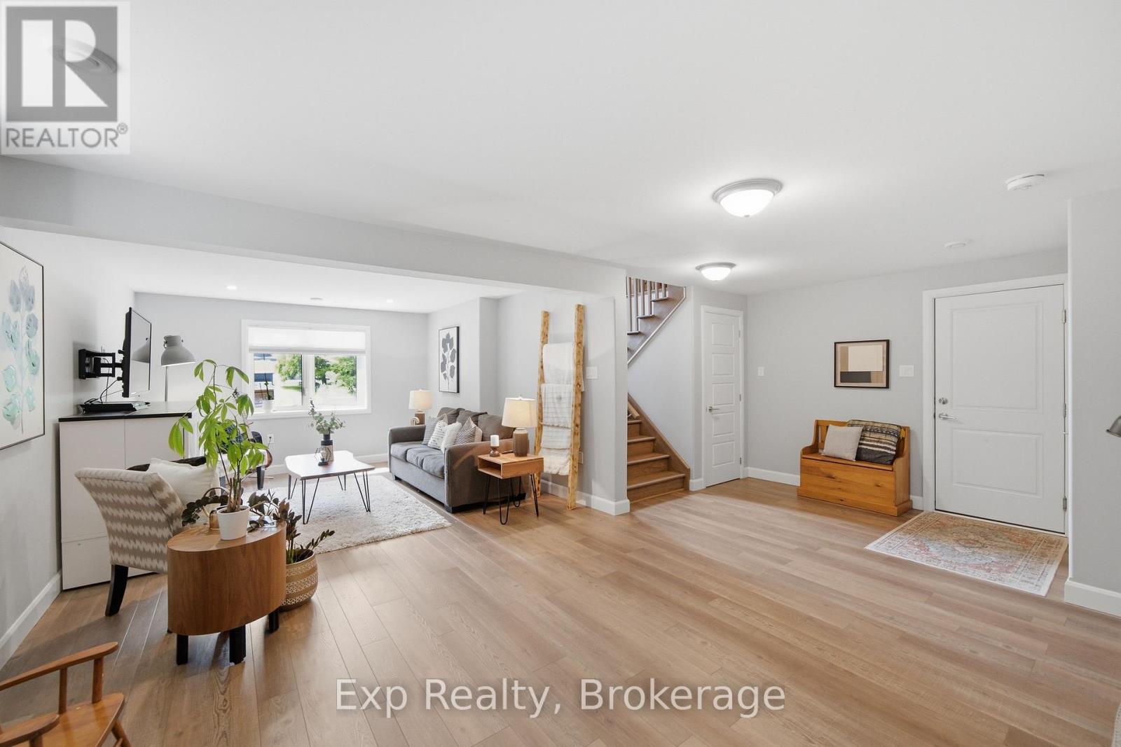 282 JOHN STREET - 26