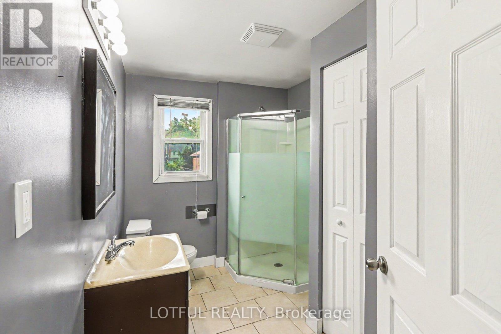 2 Bed, 1 Bath Multi-Family for Rent in Ottawa – 1 – 1107 ALDEA AVENUE, Ottawa – MLS# X13506928 - Image 10