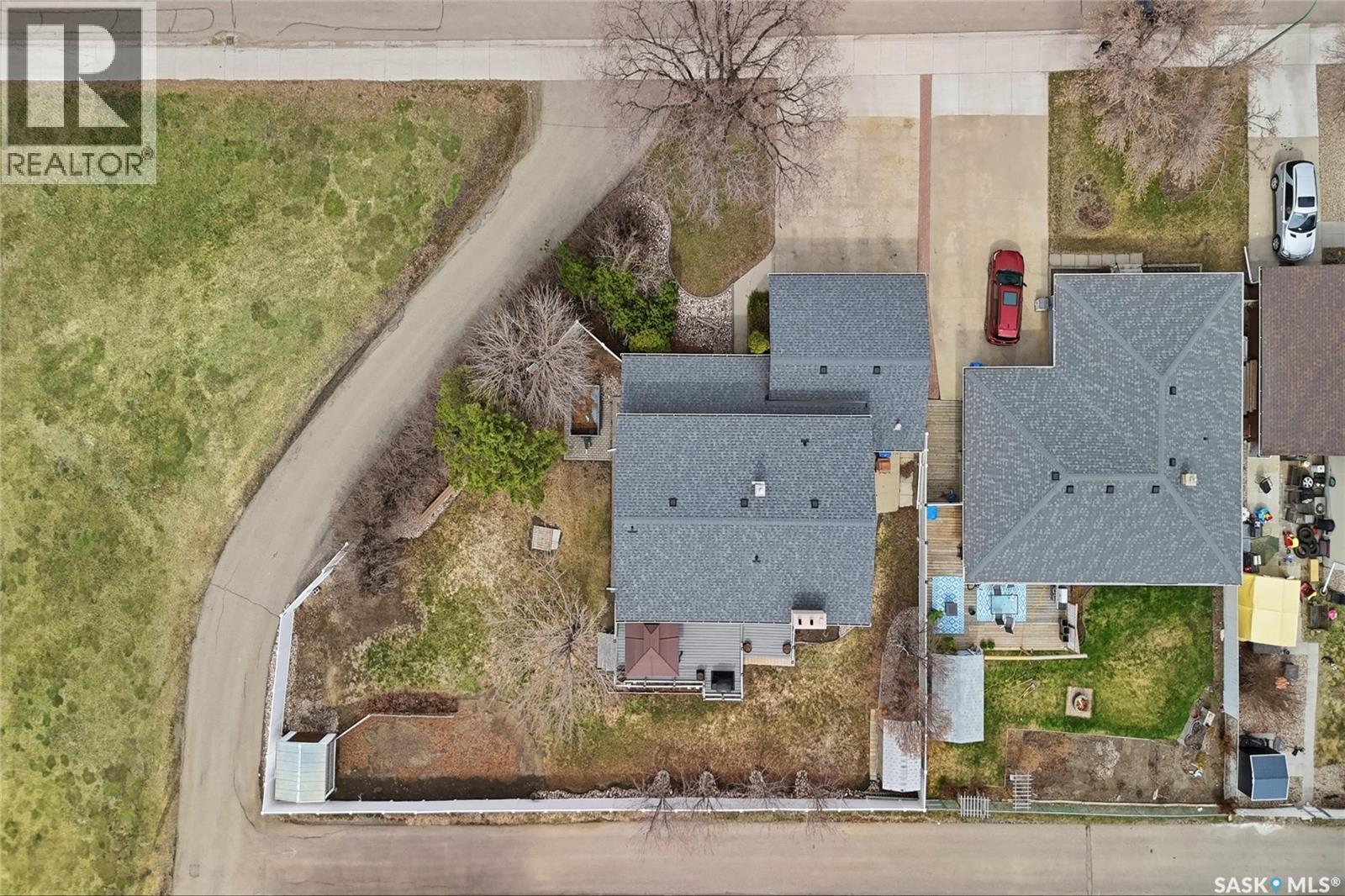 404 Dalgliesh DRIVE — photo 53