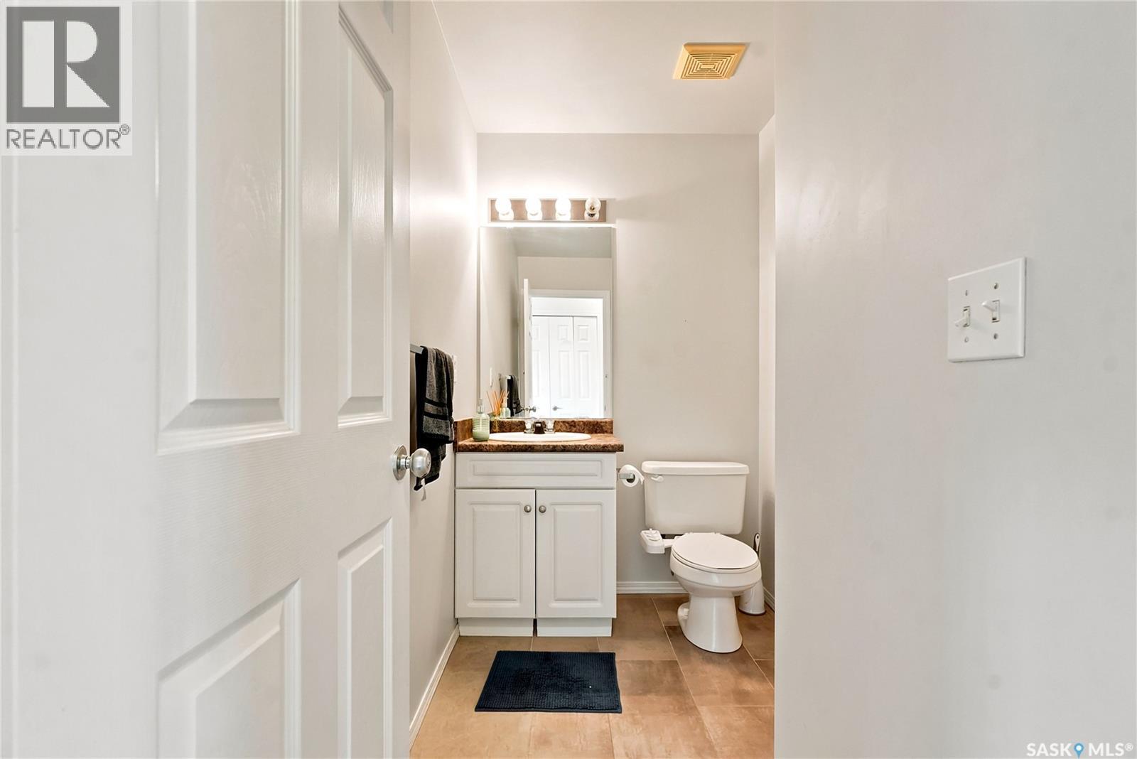 8 203 Herold TERRACE — photo 8