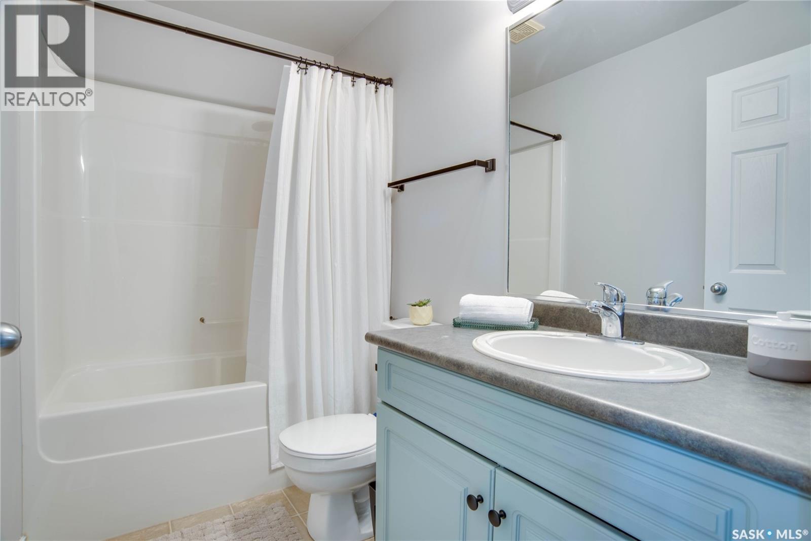 223 Rutherford CRESCENT - 32