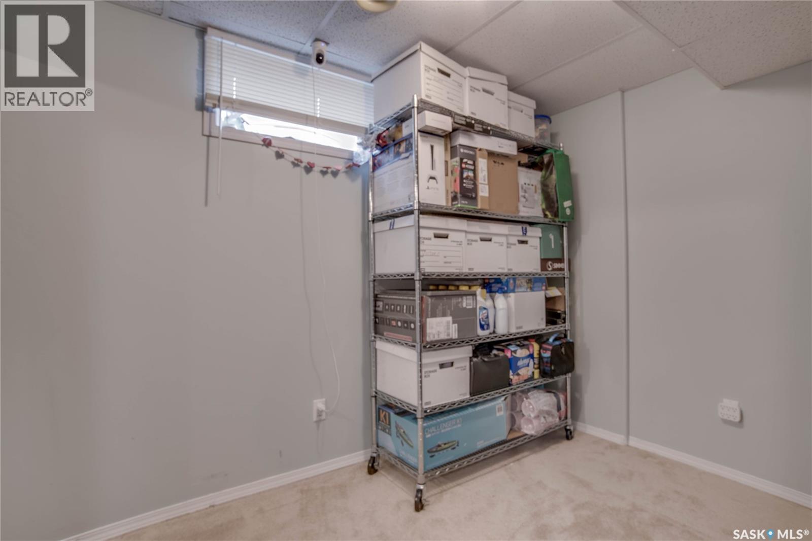 223 Rutherford CRESCENT - 36