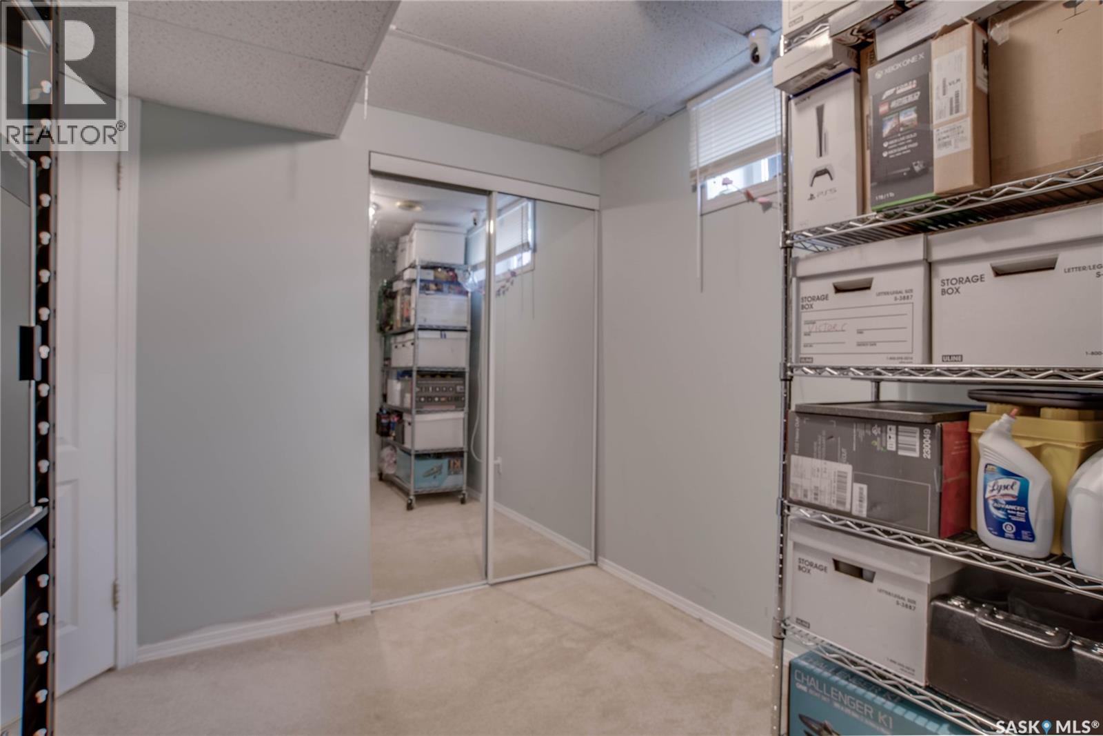 223 Rutherford CRESCENT - 37