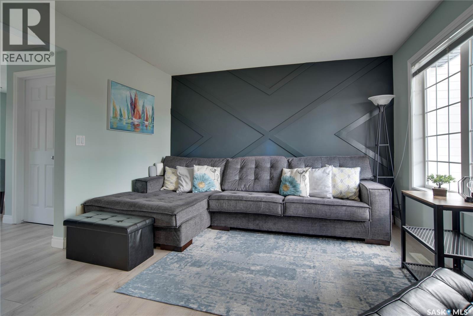 223 Rutherford CRESCENT - 5
