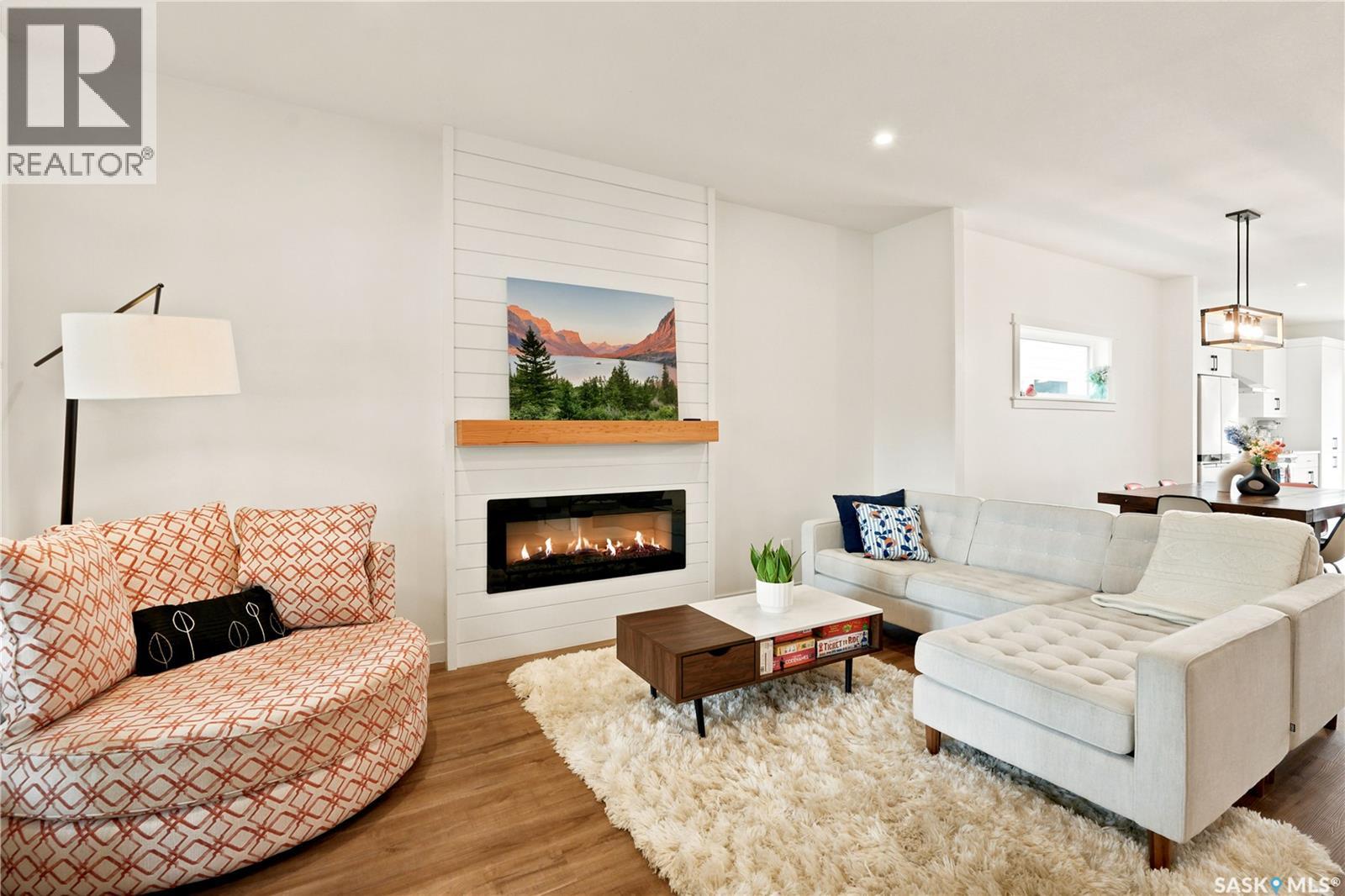 825 Osborne STREET - 11