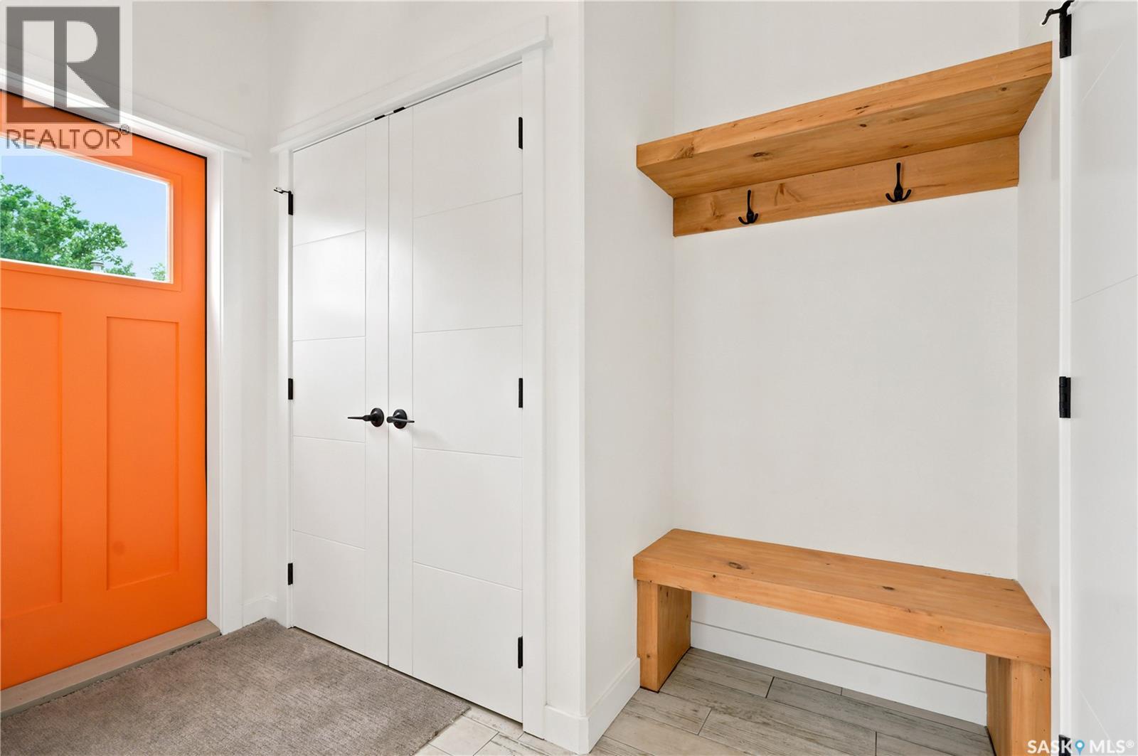 825 Osborne STREET - 22