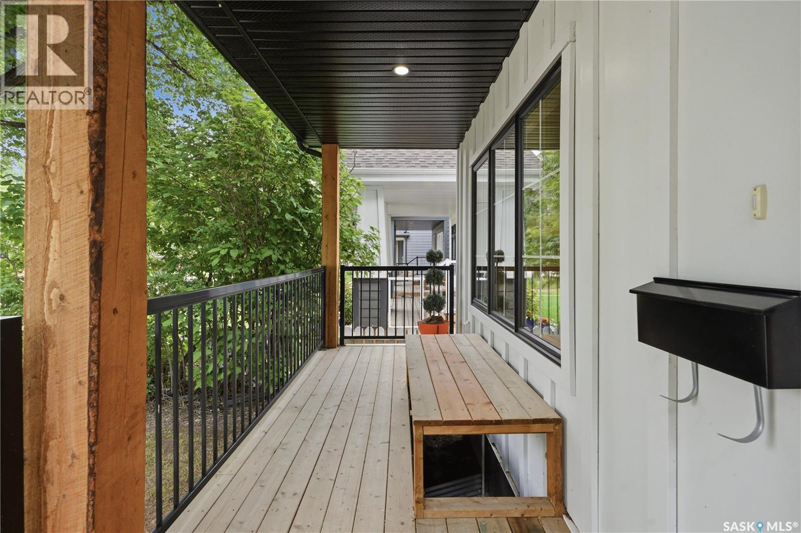 825 Osborne STREET - 3