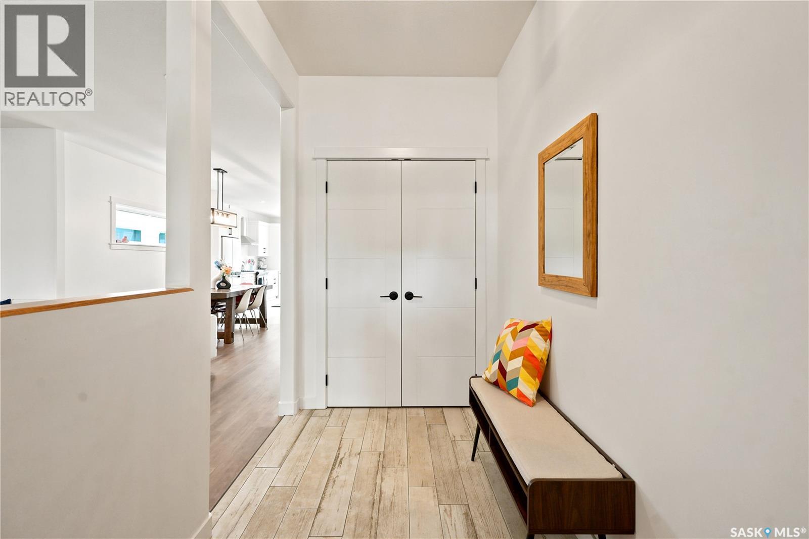 825 Osborne STREET - 6