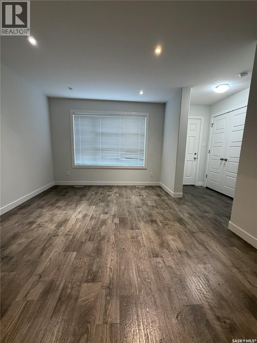 2043 Broder STREET — photo 10