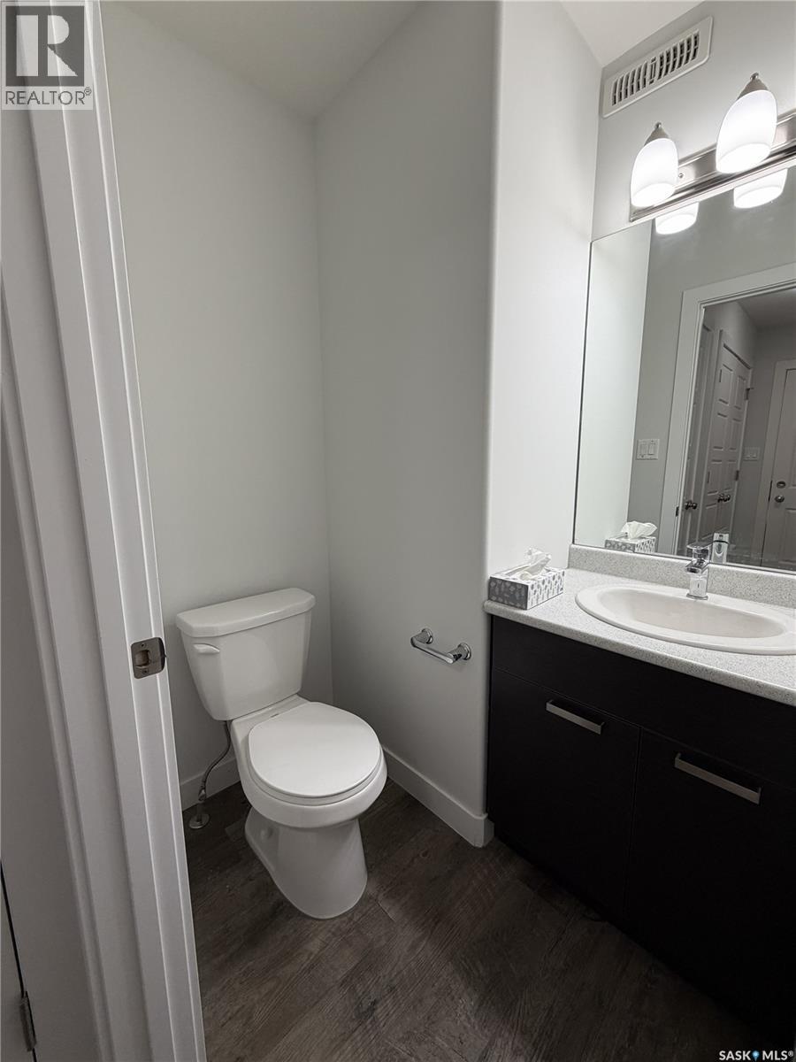 2043 Broder STREET — photo 12