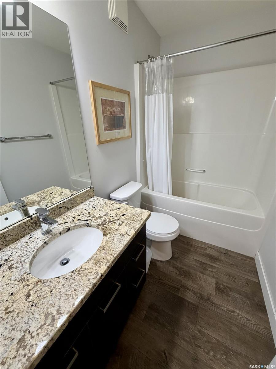 2043 Broder STREET — photo 32