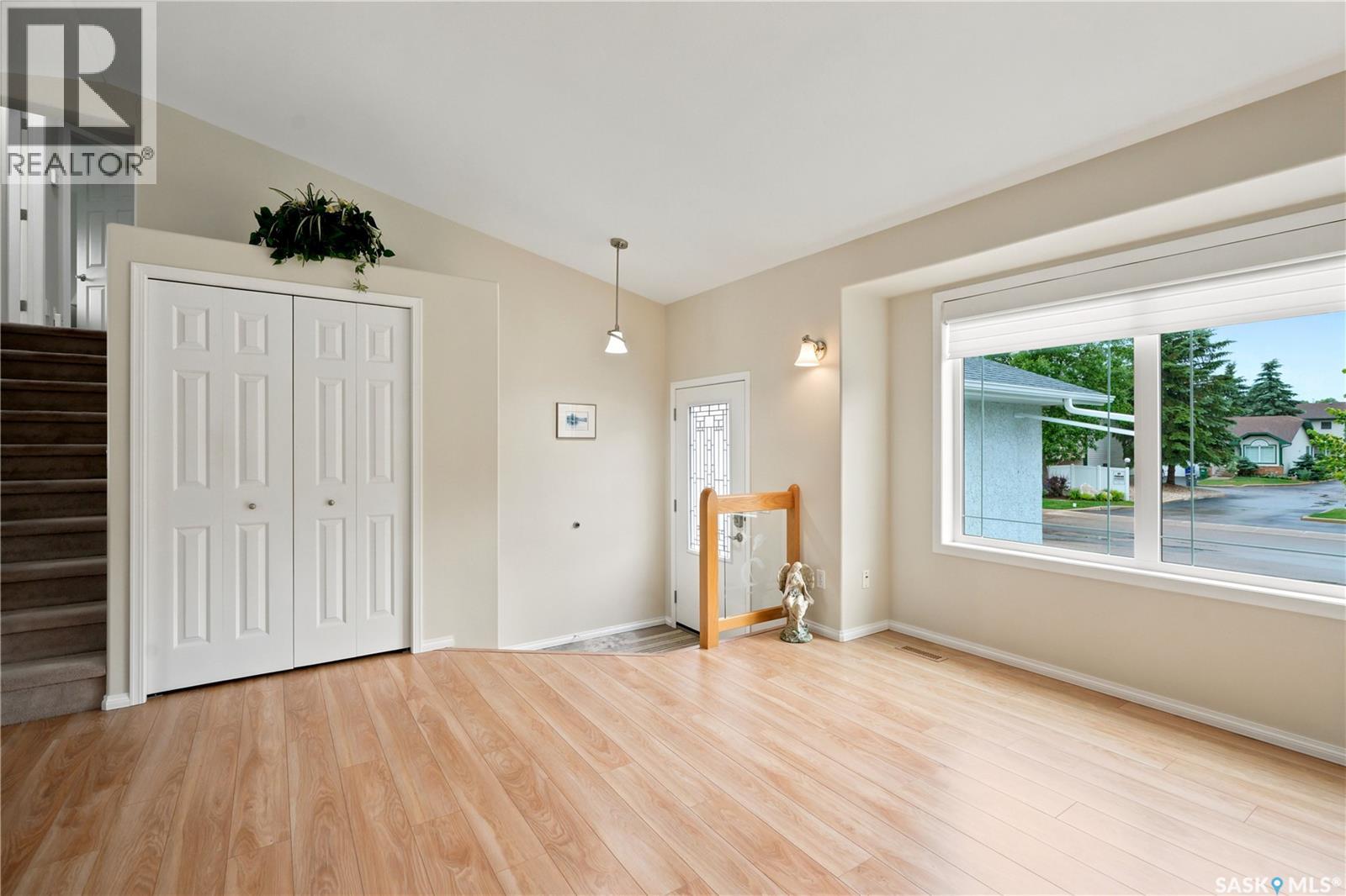 526 McWillie AVENUE - photo 4