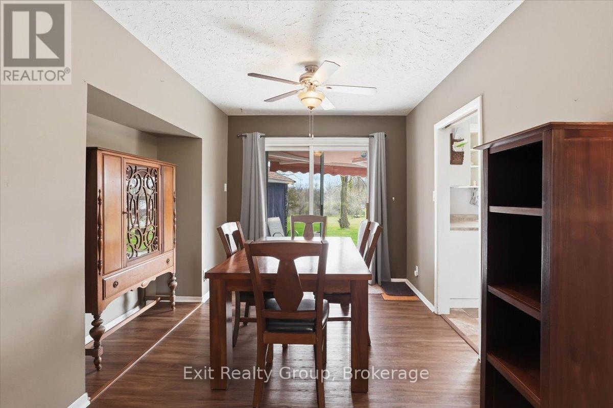 196 ELMWOOD DRIVE - 4