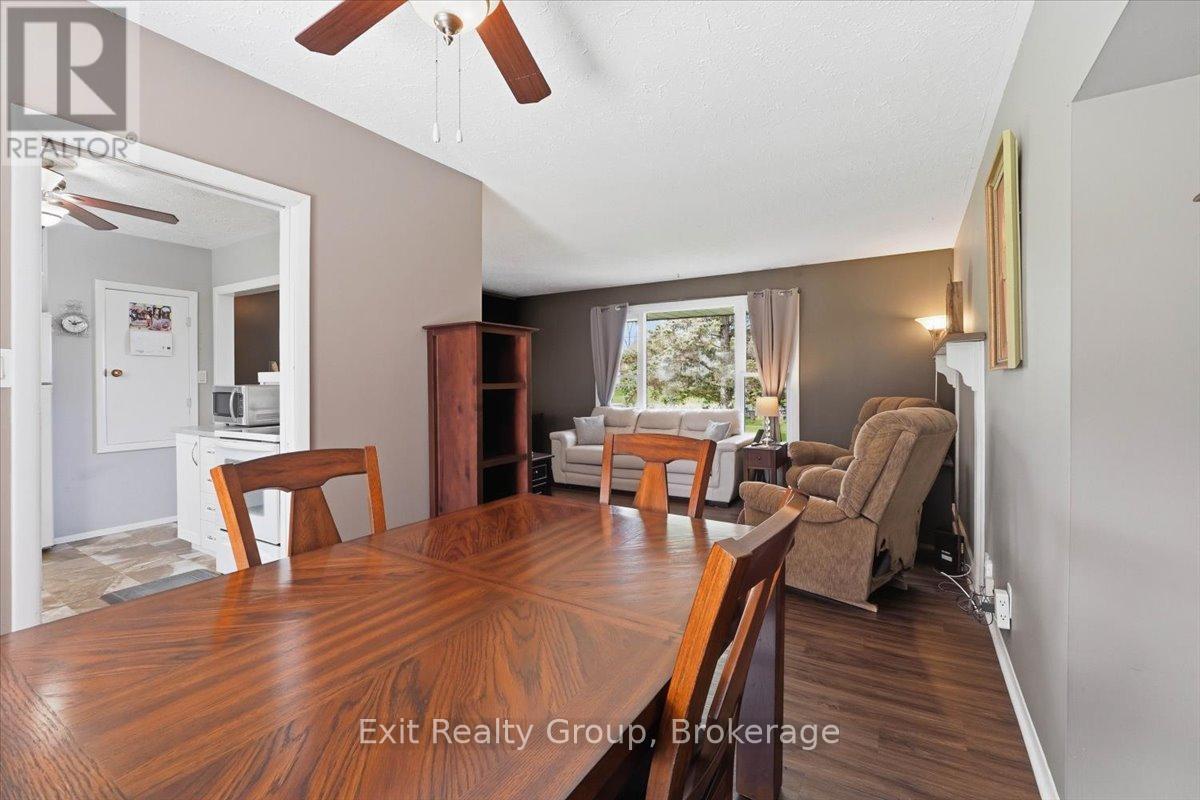 196 ELMWOOD DRIVE - 5