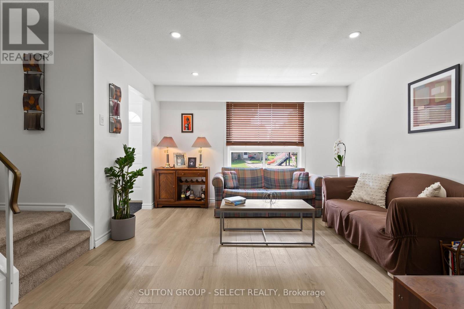 #64 40 TIFFANY DRIVE - 7
