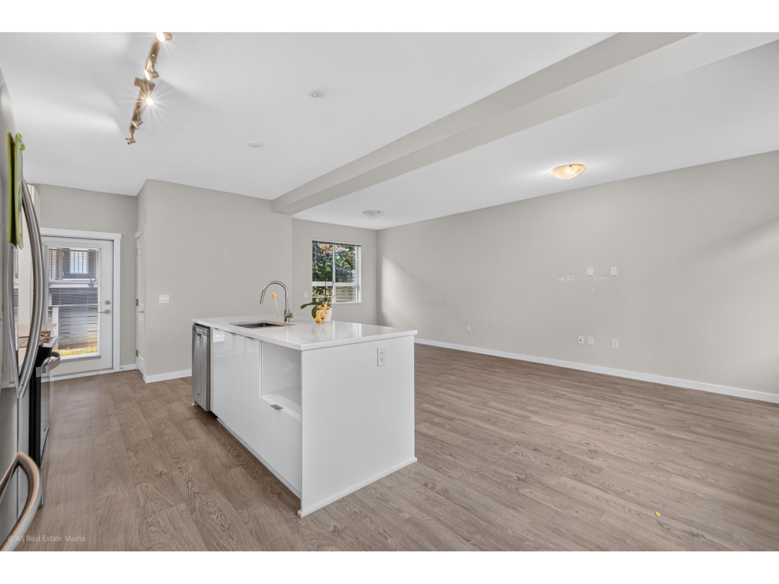 3 Bed, 3 Bath House for Sale in Surrey – 9 15151 EDMUND DRIVE, Surrey – MLS# R3141767 - Image 10