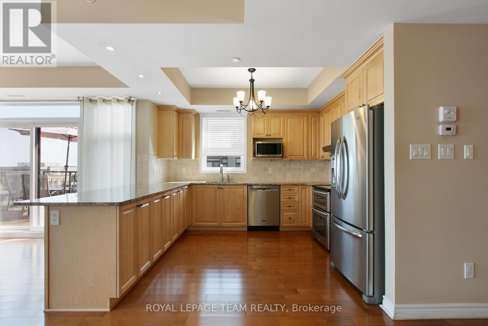 #401 659 SUE HOLLOWAY DRIVE - 22