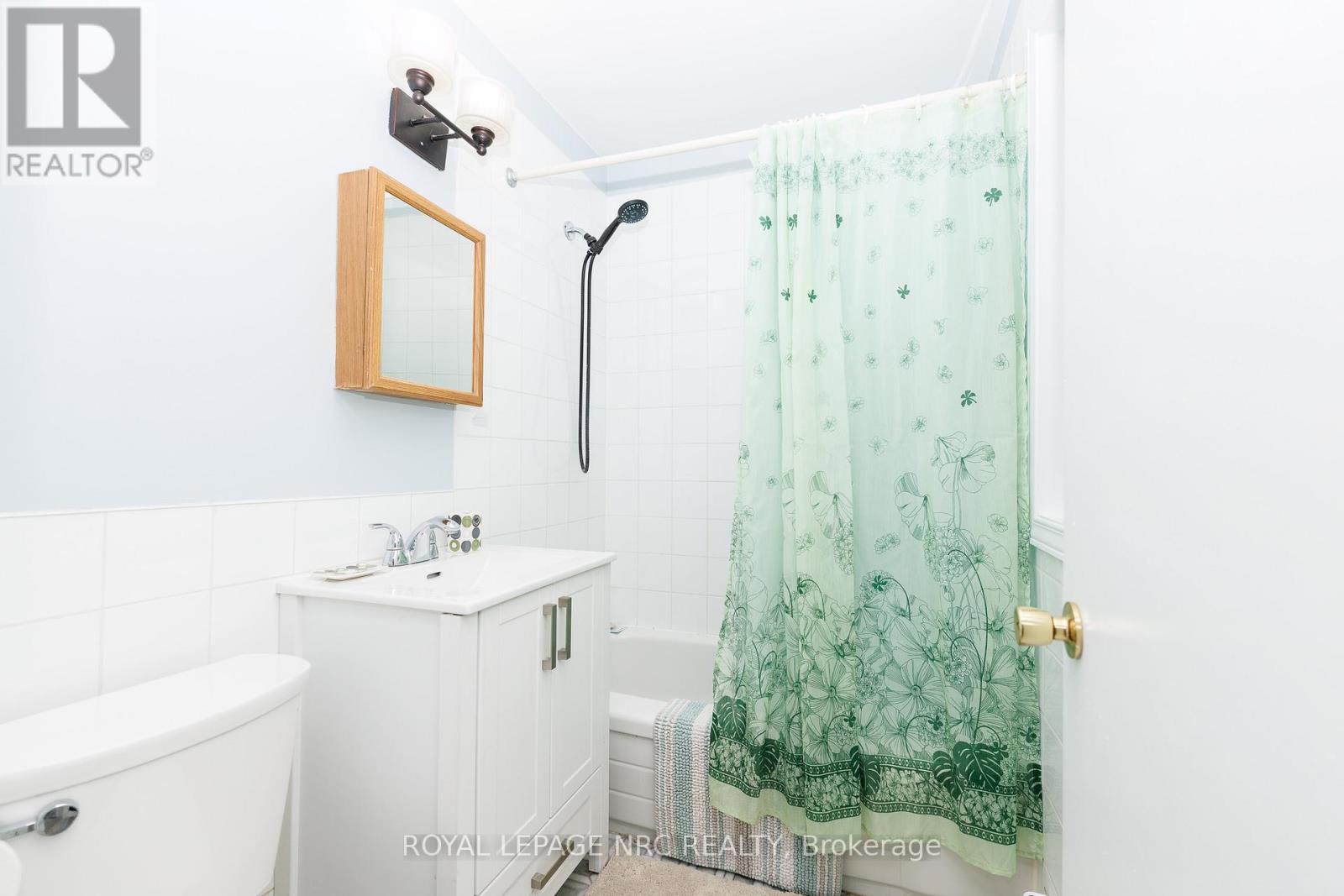 4676 MCDOUGALL CRESCENT - 12