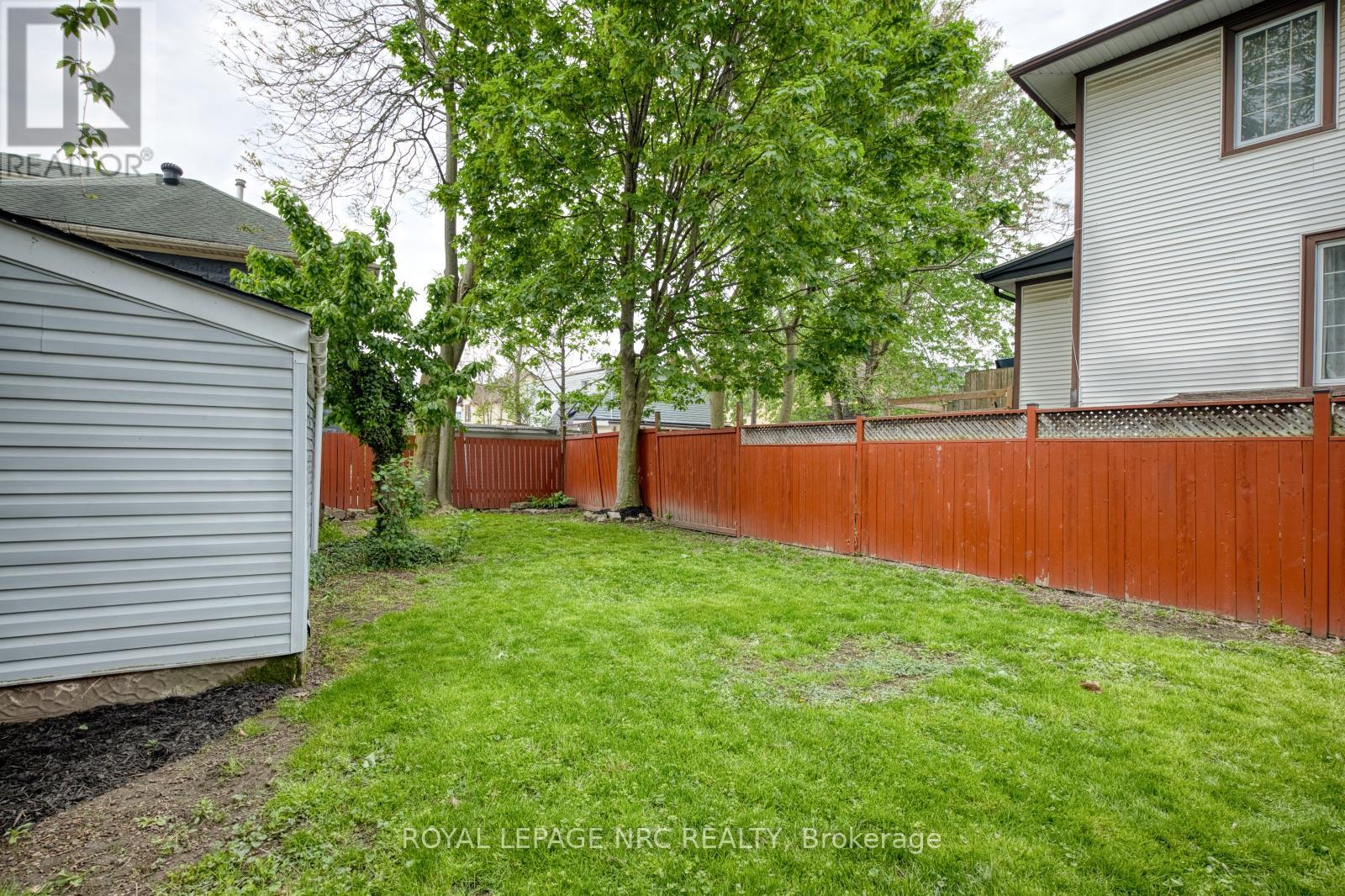 4676 MCDOUGALL CRESCENT - 23