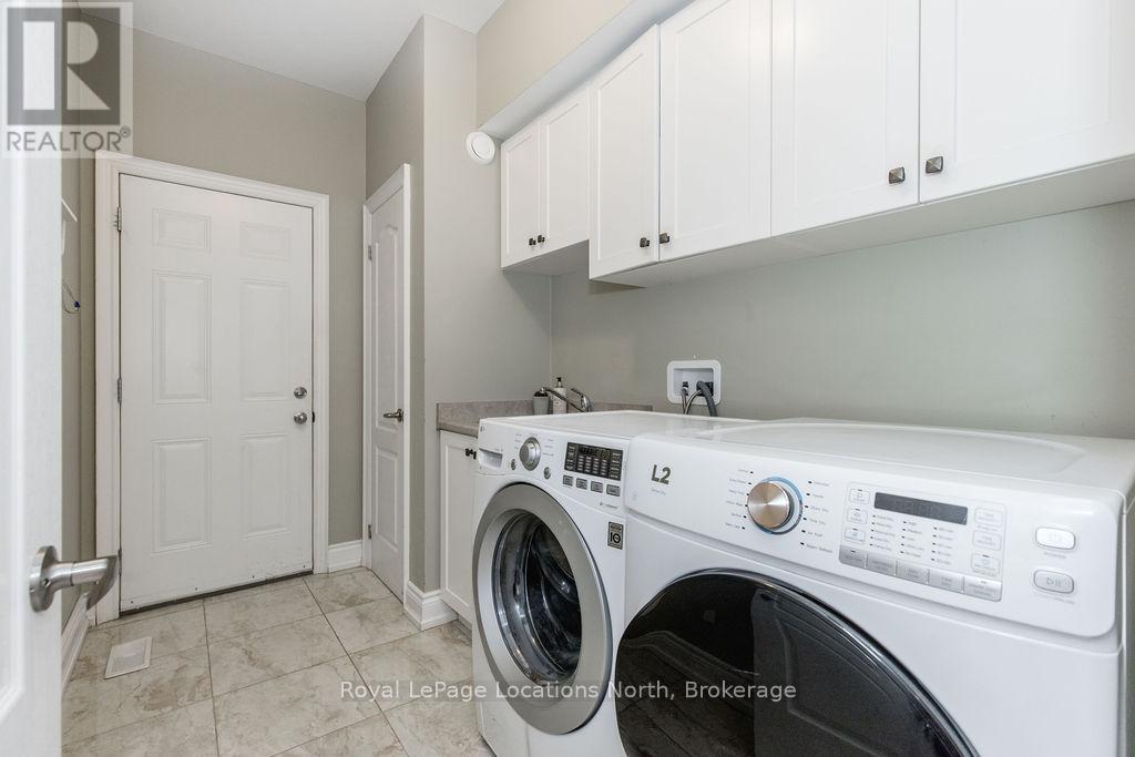 54 ROYAL BEECH DRIVE - 29