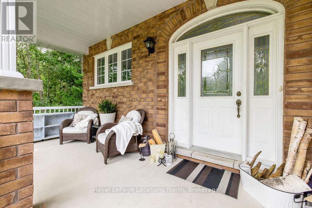 54 ROYAL BEECH DRIVE - 3