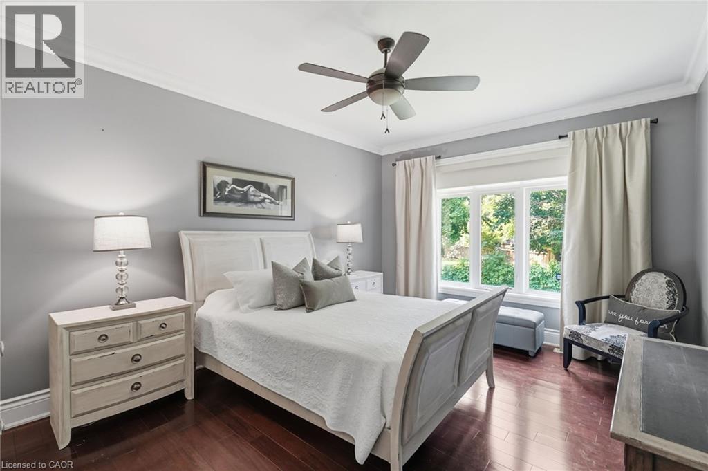 586 MAPLE Avenue - 13