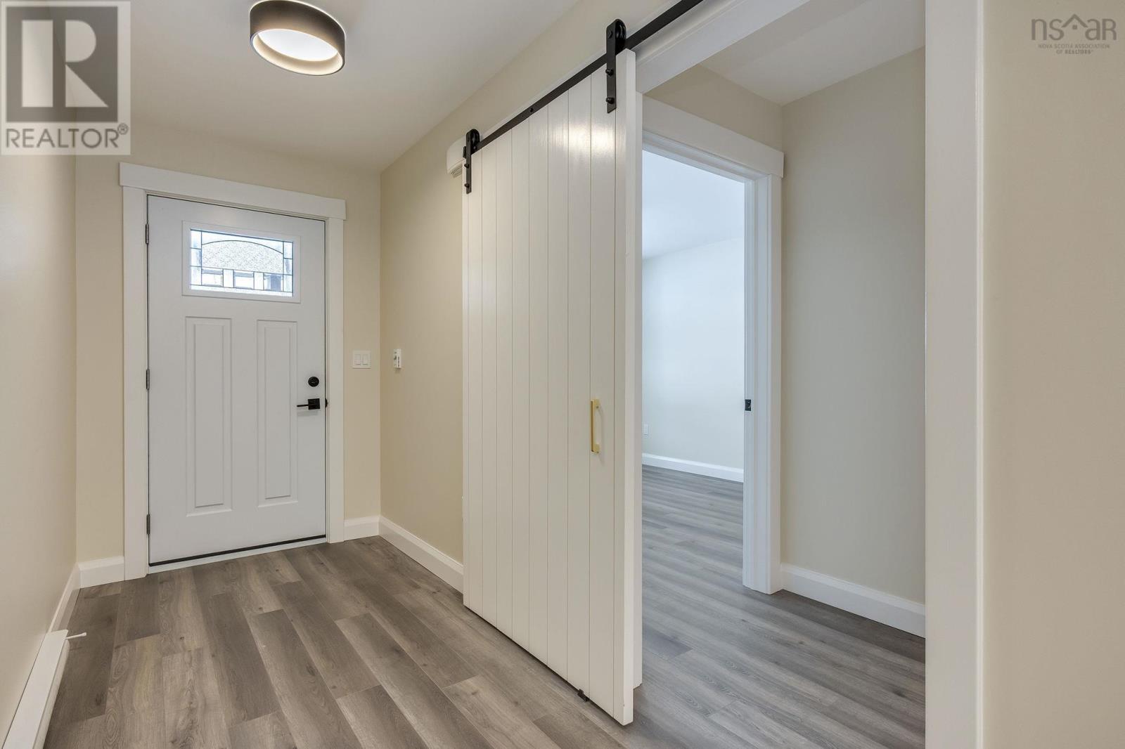 10 Peterson Street - 9