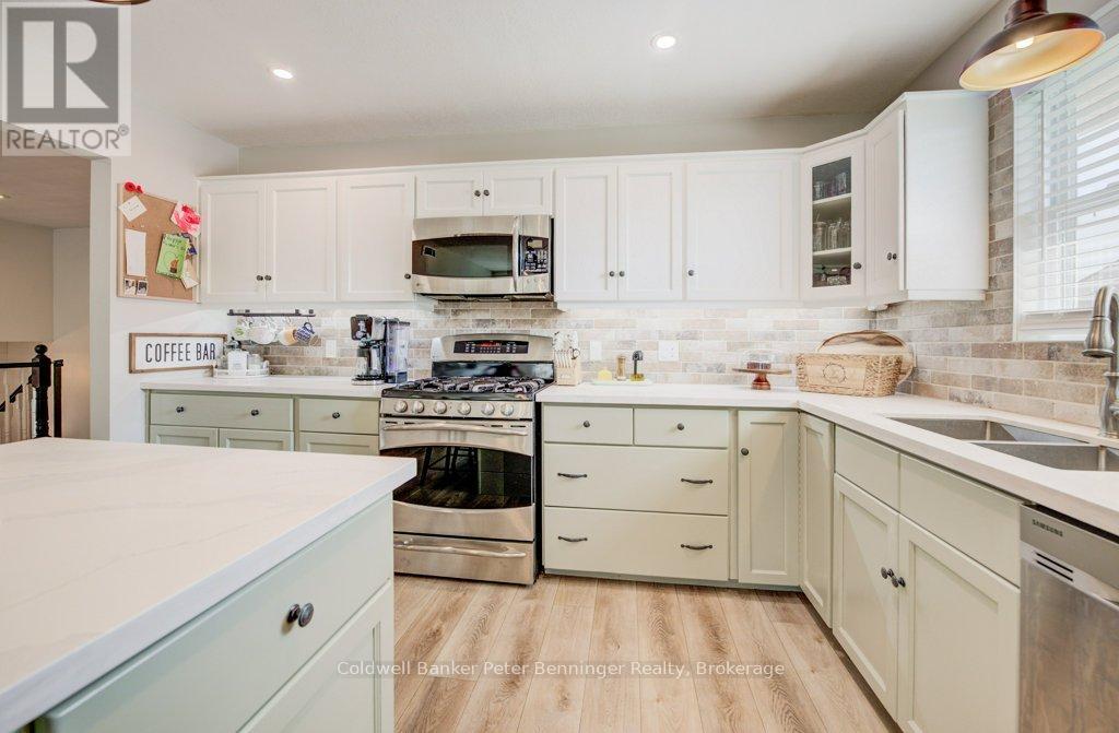 8 WEST RIVER ROAD - 12