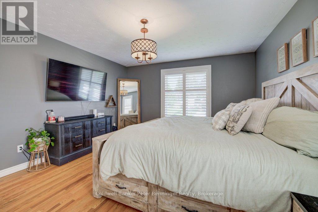 8 WEST RIVER ROAD - 20