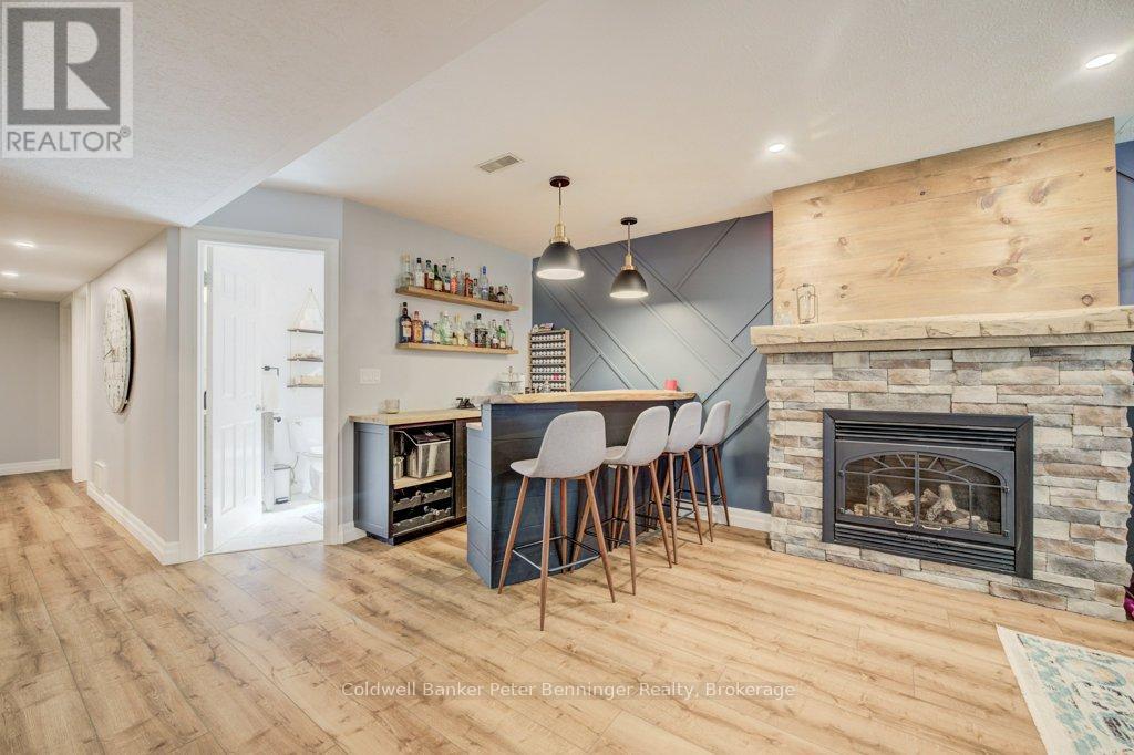 8 WEST RIVER ROAD - 33