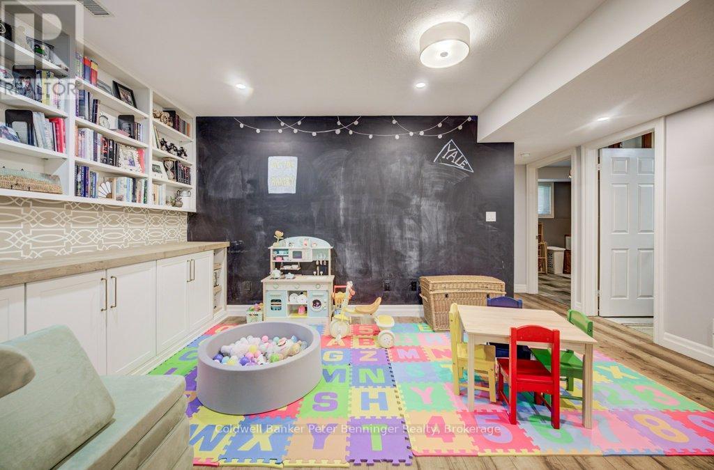 8 WEST RIVER ROAD - 36