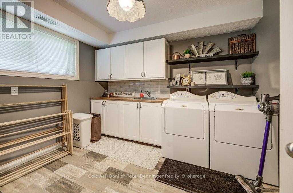 8 WEST RIVER ROAD - 39