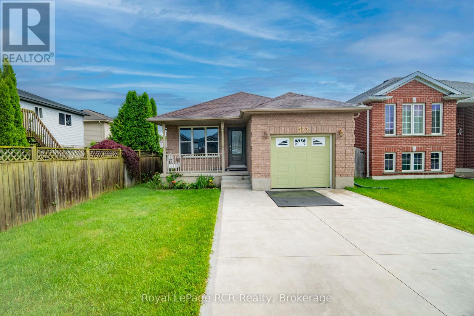 572 SCOUGALL COURT - 1