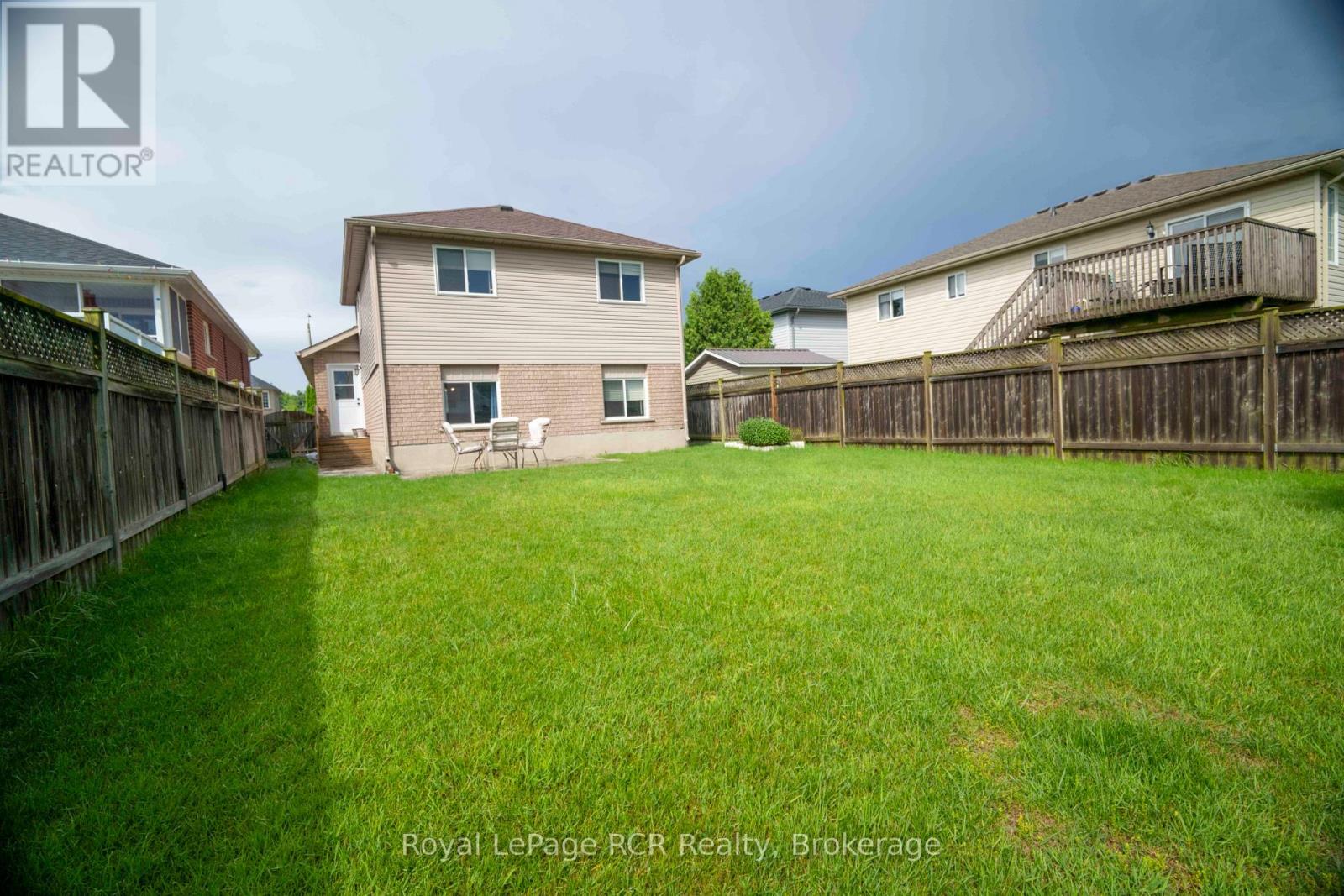 572 SCOUGALL COURT - 24