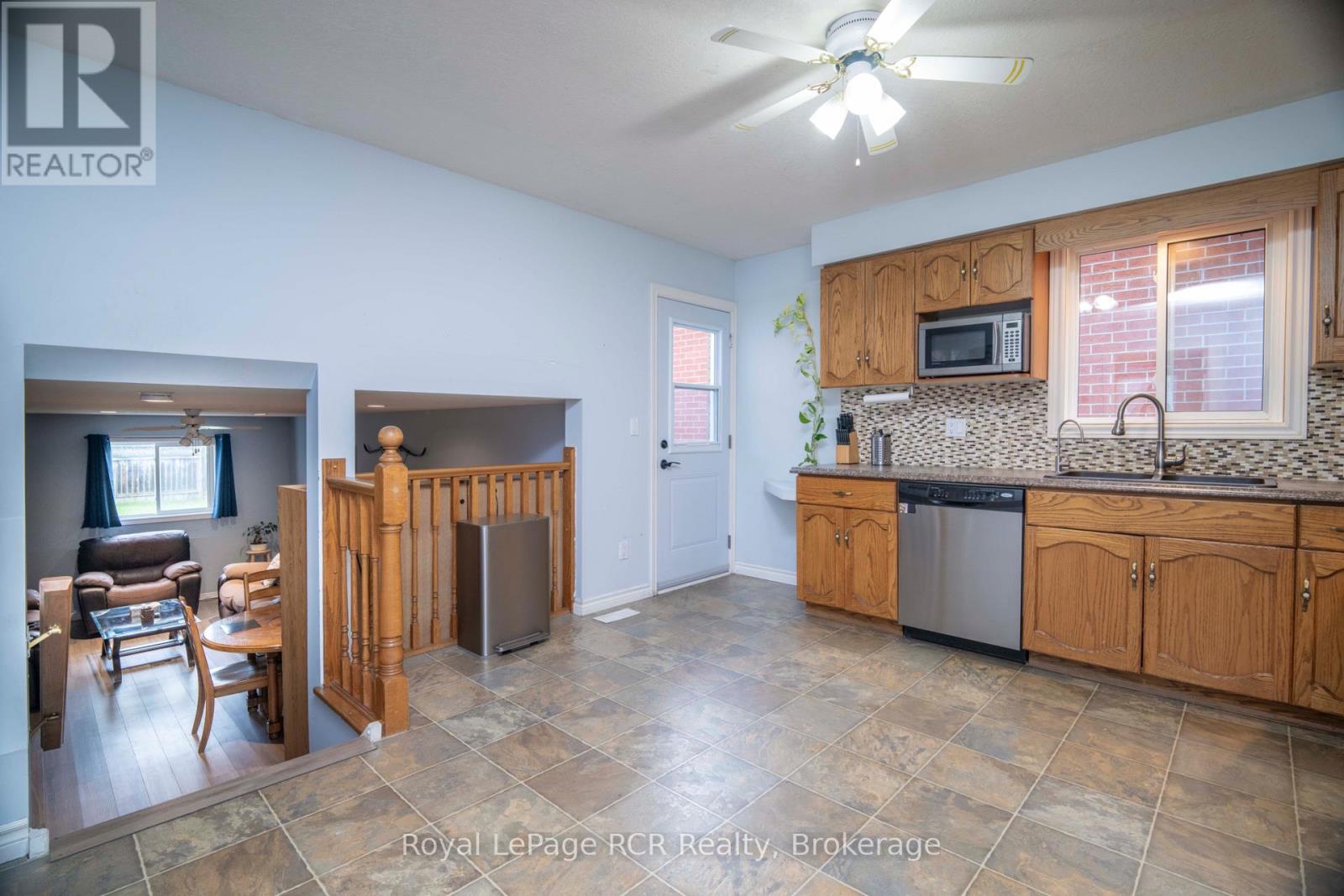 572 SCOUGALL COURT - 7