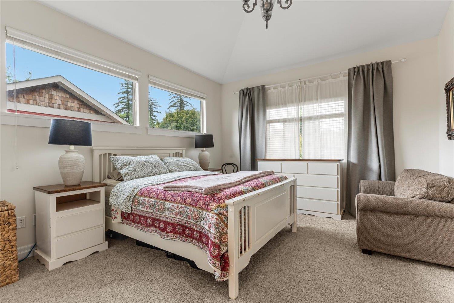 5976 MATSQUI STREET, Garrison Crossing, Chilliwack