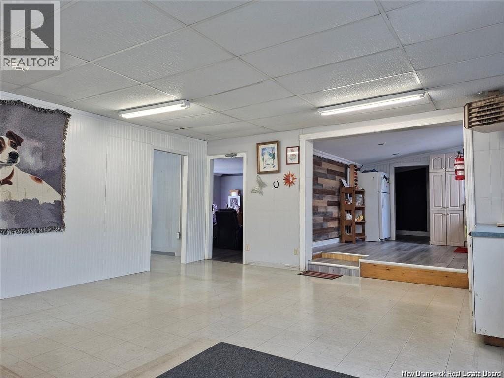 563 Rue Principale - 18