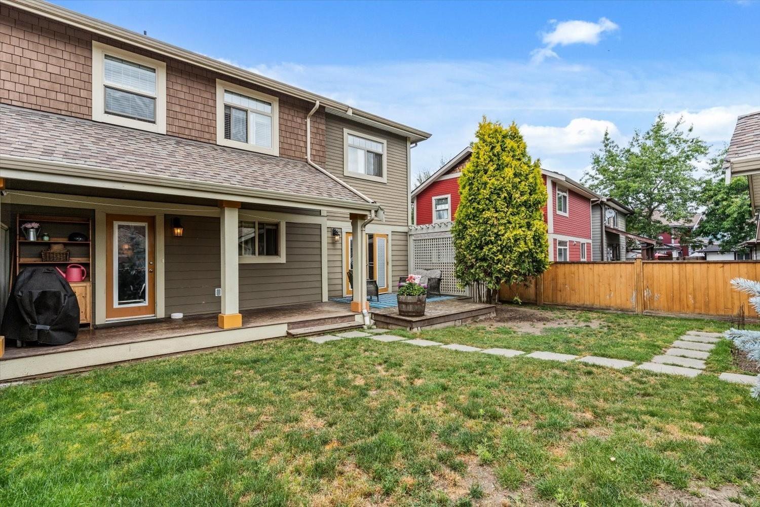 5976 MATSQUI STREET, Garrison Crossing, Chilliwack