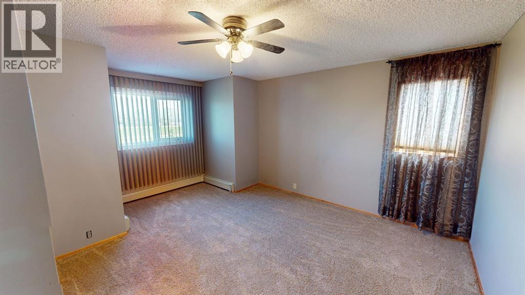 17, 151025 HWY 542 - 19